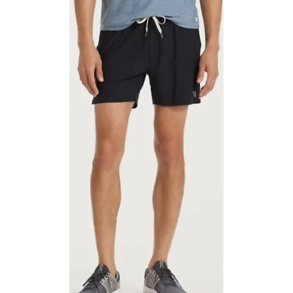 Vuori Men’s Kore Shorts Black Size M Performance Athletic Gym Running - Picture 1 of 8